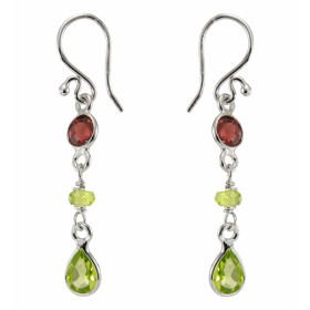 Boucles d'oreilles en Argent 925 avec emaillement de grenats et de péridots. Longueur : 4,5cm. 